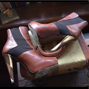 FENDI leather ankle boot + wooden stiletto heel